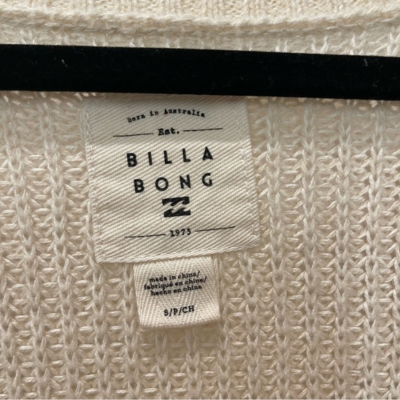 Billabong Ivory V-Neck Faux Wrap Sweater Small NWOT - Picture 7 of 9